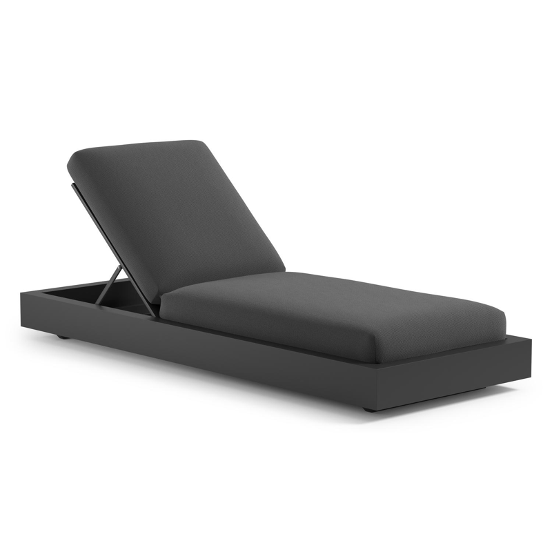 Como verstelbaar ligbed in zwart aluminium met lopi shadow all weather Sunbrella® luxe kussen