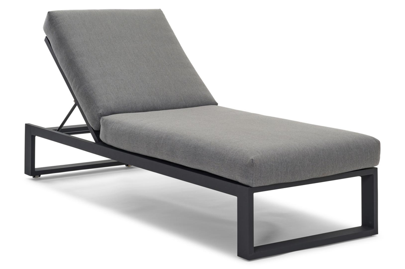Verato verstelbaar ligbed in zwart aluminium met natte charcoal chine all weather sunbrella® luxe kussen