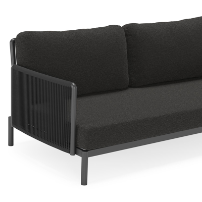 Amarante loungeset in zwart aluminium en zwart verticaal geweven ronde rope met zwart Weather+ Softtouch kussen