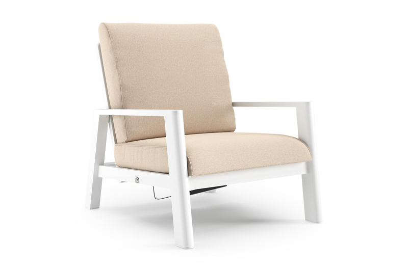 Fauteuil de jardin Cirello en aluminium blanc et coussins en all weather sunbrella® luxe heritage papyrus