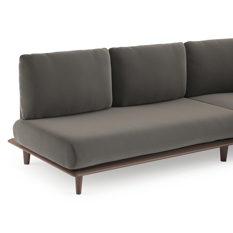 Bomero loungehoek in taupe aluminium met natte dark taupe all weather sunbrella® luxe kussen