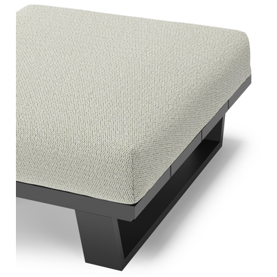 Pagino poef in zwart aluminium met lopi bud all weather sunbrella® luxe kussen