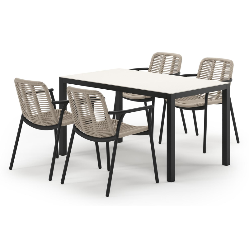 Feltro tuinset in zwart aluminium en crema minerale sintered stone met 4 stapelbare Berga tuinstoelen
