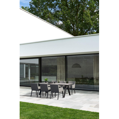 Puglia tuinset in zwart aluminium en grijs volkeramiek tafelblad met 6 Rivo tuinstoelen