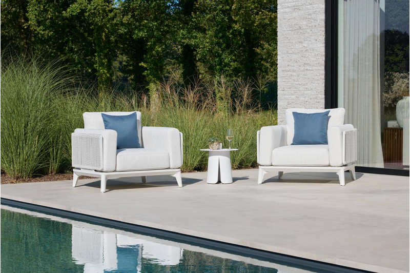 Avila bijzettafel in wit aluminium - Dia. 45 x H 39 cm