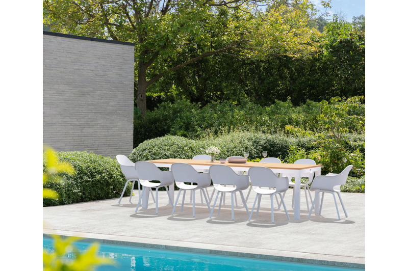 Varese tuinset in wit aluminium en naturel teak tafelblad met 10 Artena tuinstoelen