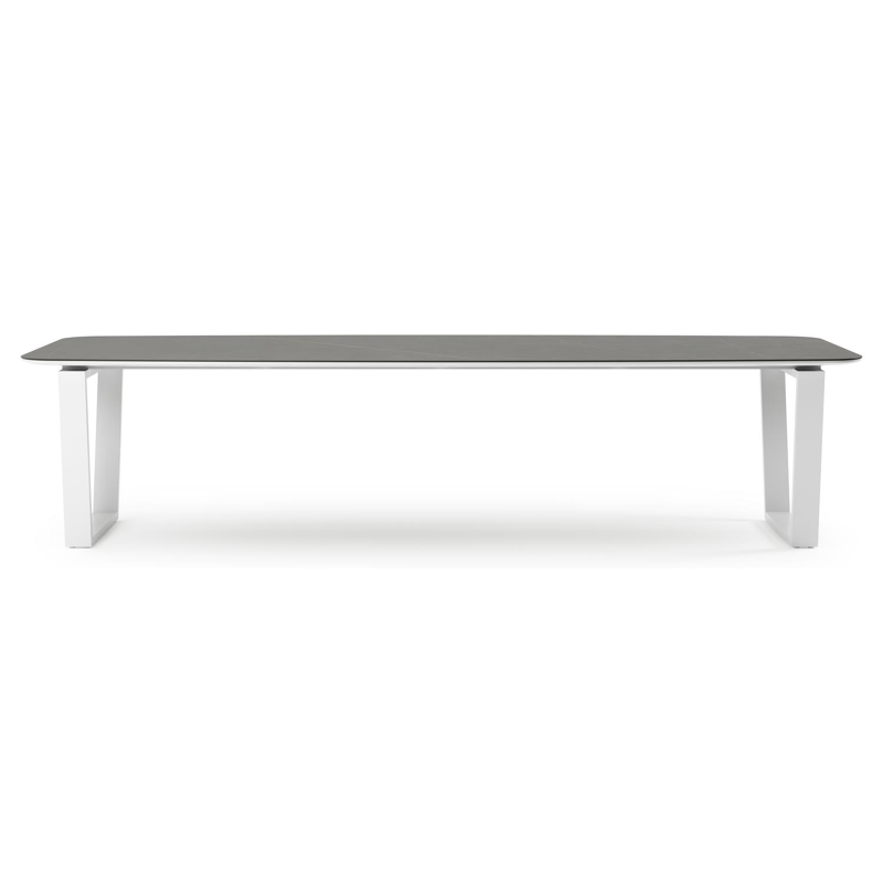 Table de jardin Pagino forme de bateau en aluminium blanc et céramique pleine Calatorao - Lg. 315 x Lrg. 115 x Haut. 73 cm