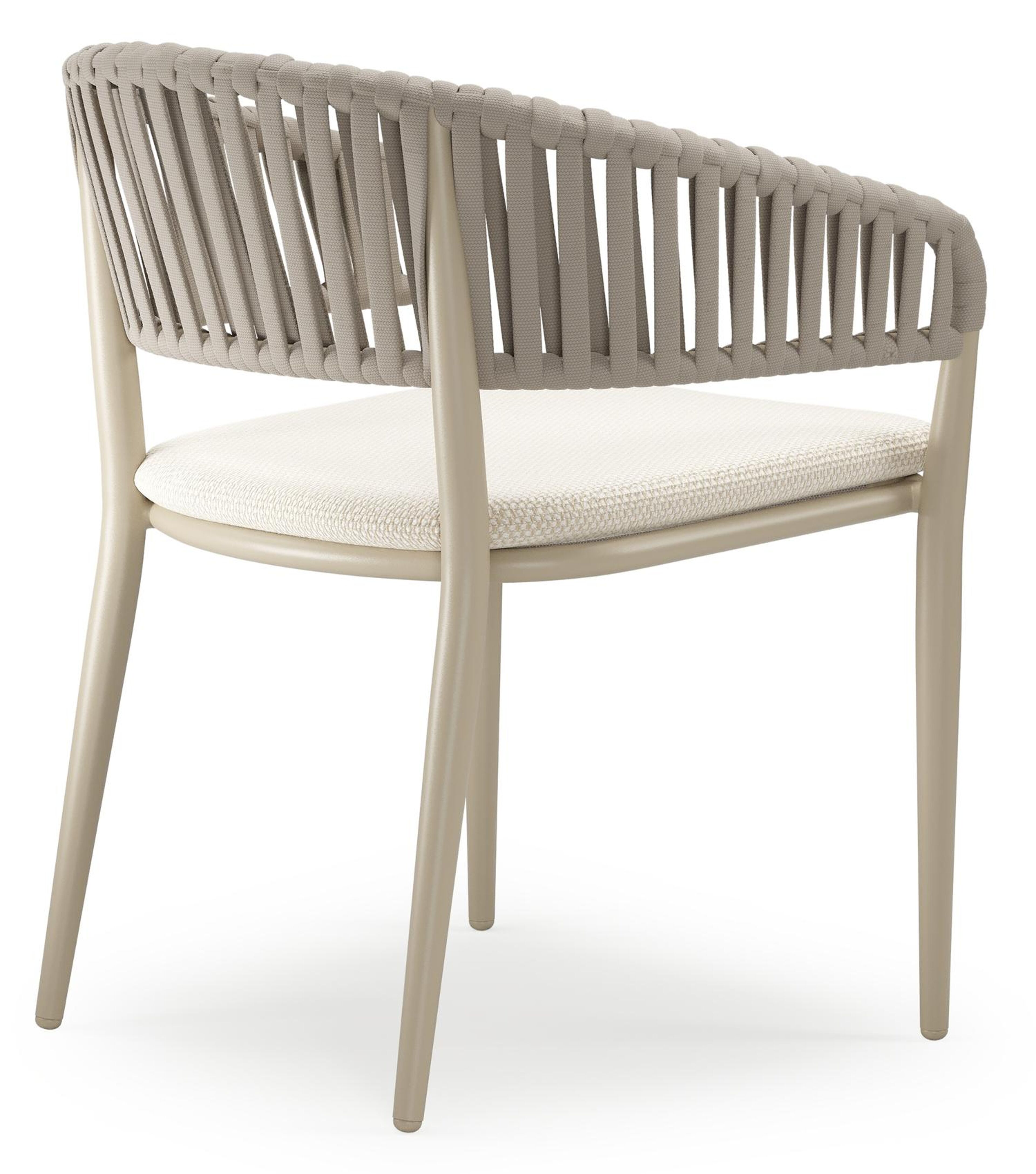 Tolfa stapelbare tuinstoel in beige aluminium en beige verticaal geweven luxe vlakke brede rope met stoelkussen in All Weather Cosytica Althea Off White