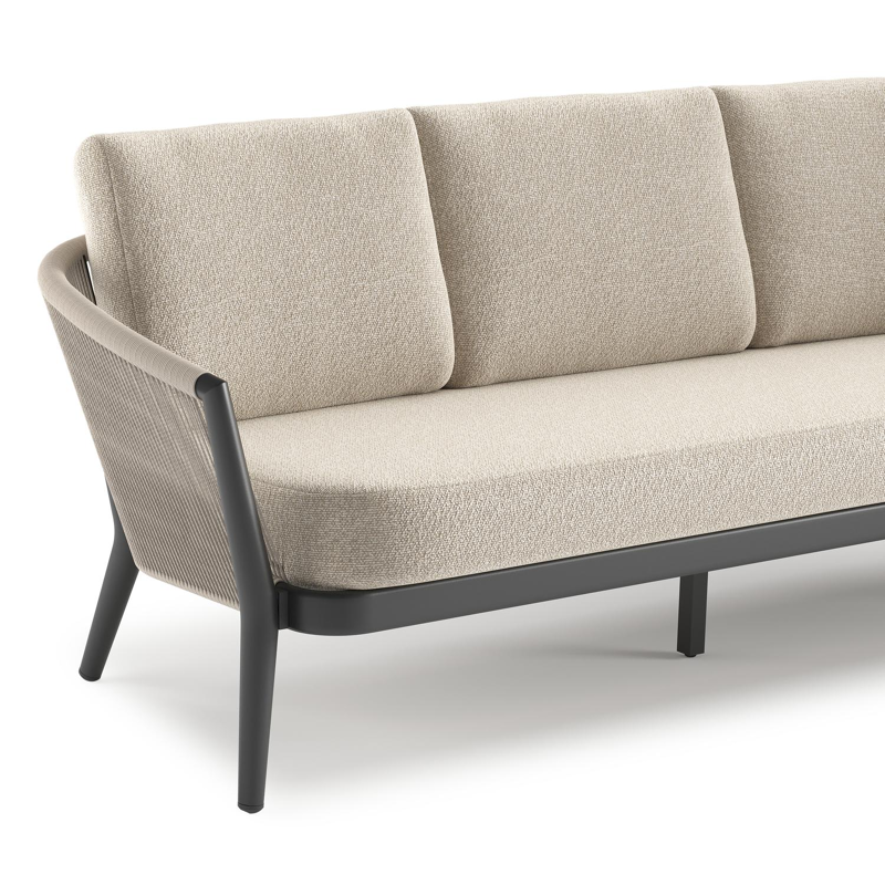 Orso loungeset in zwart aluminium en beige verticaal geweven ronde rope met Marbella Ecru all weather cosytica kussen