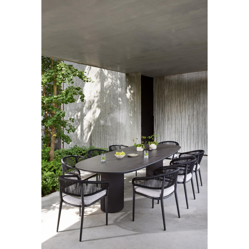 Amico tuintafel bombo in zwart aluminium en volkeramiek Basalt Black - L 270 x B 125 x H 74 cm