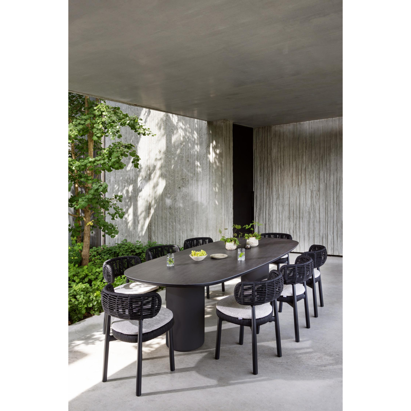Amico tuintafel bombo in zwart aluminium en volkeramiek Basalt Black - L 270 x B 125 x H 74 cm
