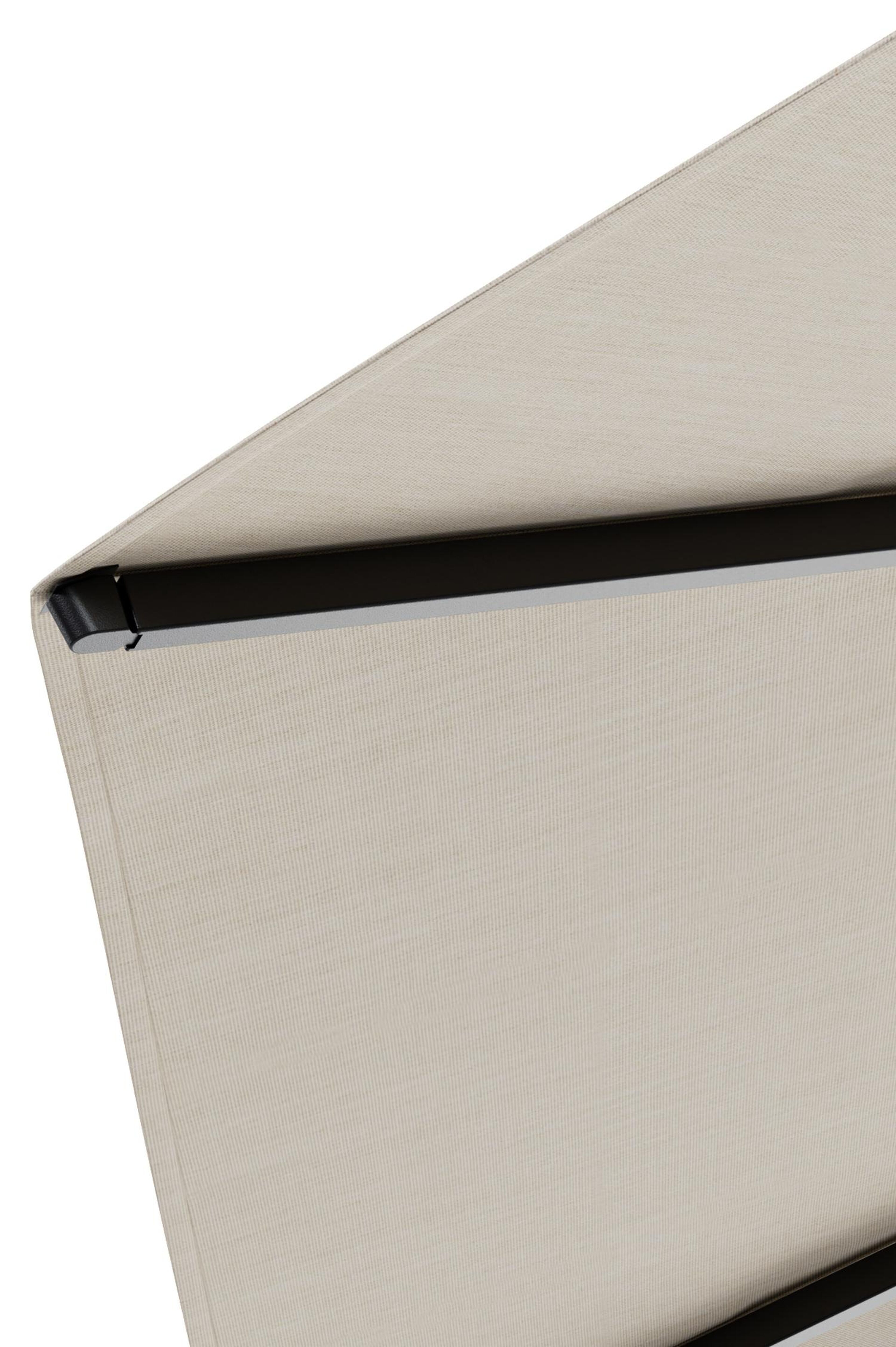 Umbria staanparasol in zwart aluminium en beige All Weather Sunbrella® Premium parasoldoek - Dia. 250 cm met parasolvoet Intenso 60 kg