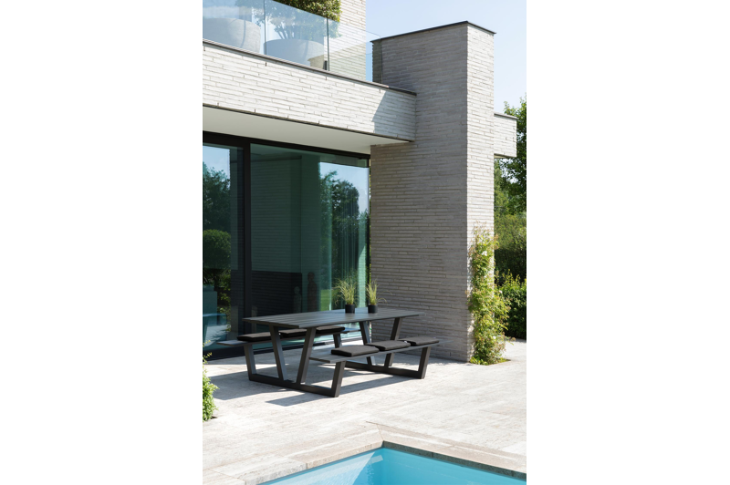 Felino picknicktafel in zwart aluminium - L 220 x B 176 x H 76 cm