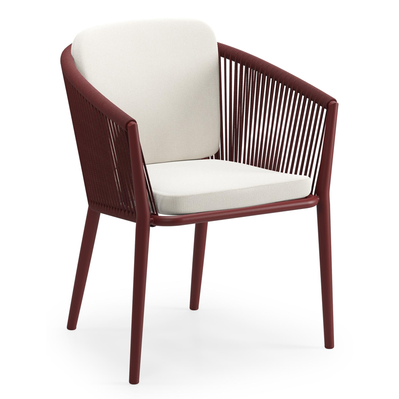 Orso tuinstoel in ruby aluminium en ruby verticaal geweven ronde rope met zitkussen in All Weather Sunbrella® Luxe Savane White