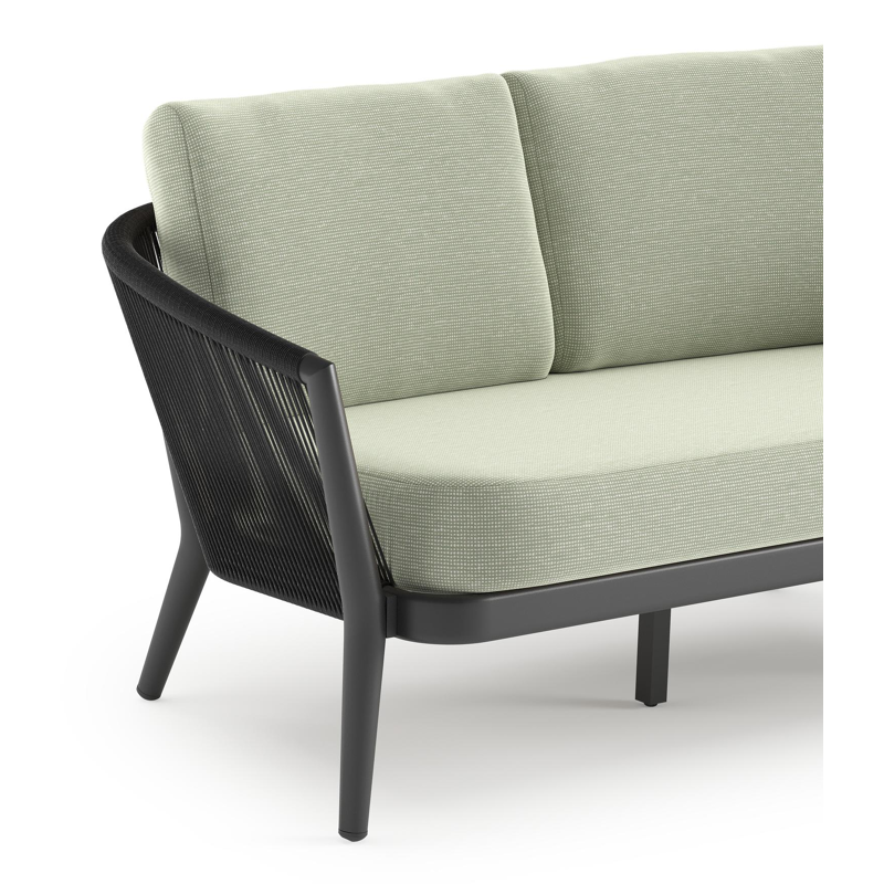 Orso loungebank in zwart aluminium en zwart verticaal geweven ronde rope met Slow Spirea all weather sunbrella® luxe kussen