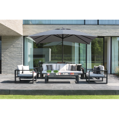 Table intermédiaire Verato en aluminium noir - Lg 73 x larg. 88 x H 32 cm