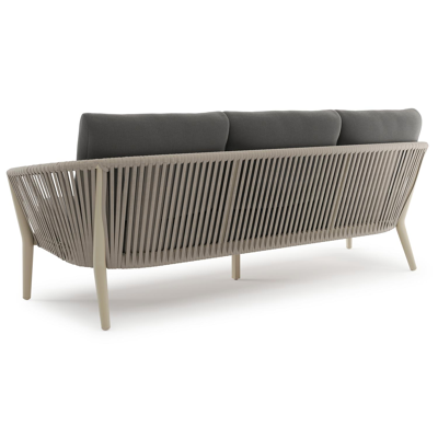 Orso loungebank in beige aluminium en beige verticaal geweven ronde rope met Natte Charcoal Chine all weather sunbrella® luxe kussen