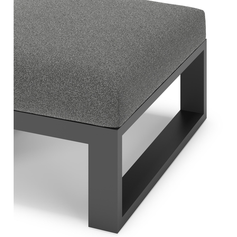 Verato poef in zwart aluminium met catania black all weather cosytica kussen