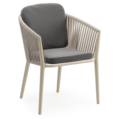 Chaise de jardin Orso en aluminium beige et corde plate tissée verticalement beige avec coussin luxe en All Weather Sunbrella® Luxe Natte Charcoal Chine