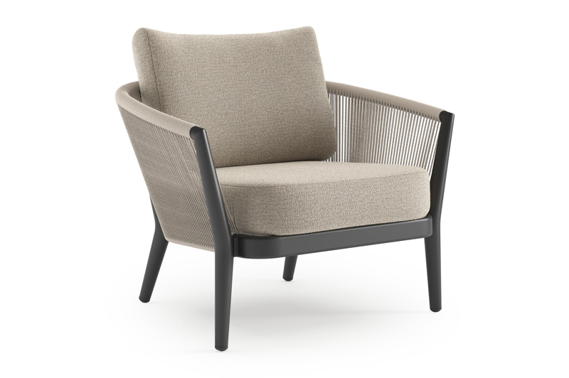 Orso loungestoel in zwart aluminium en beige verticaal geweven ronde rope met Catania Sand all weather cosytica kussen