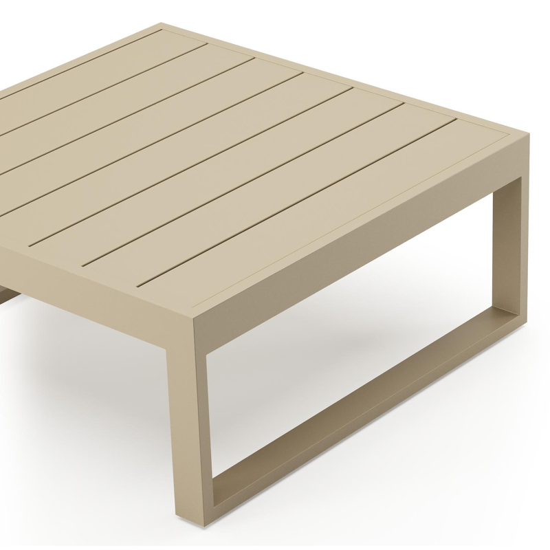 Caldela loungetafel in beige aluminium - L 70 x B 70 x H 31 cm