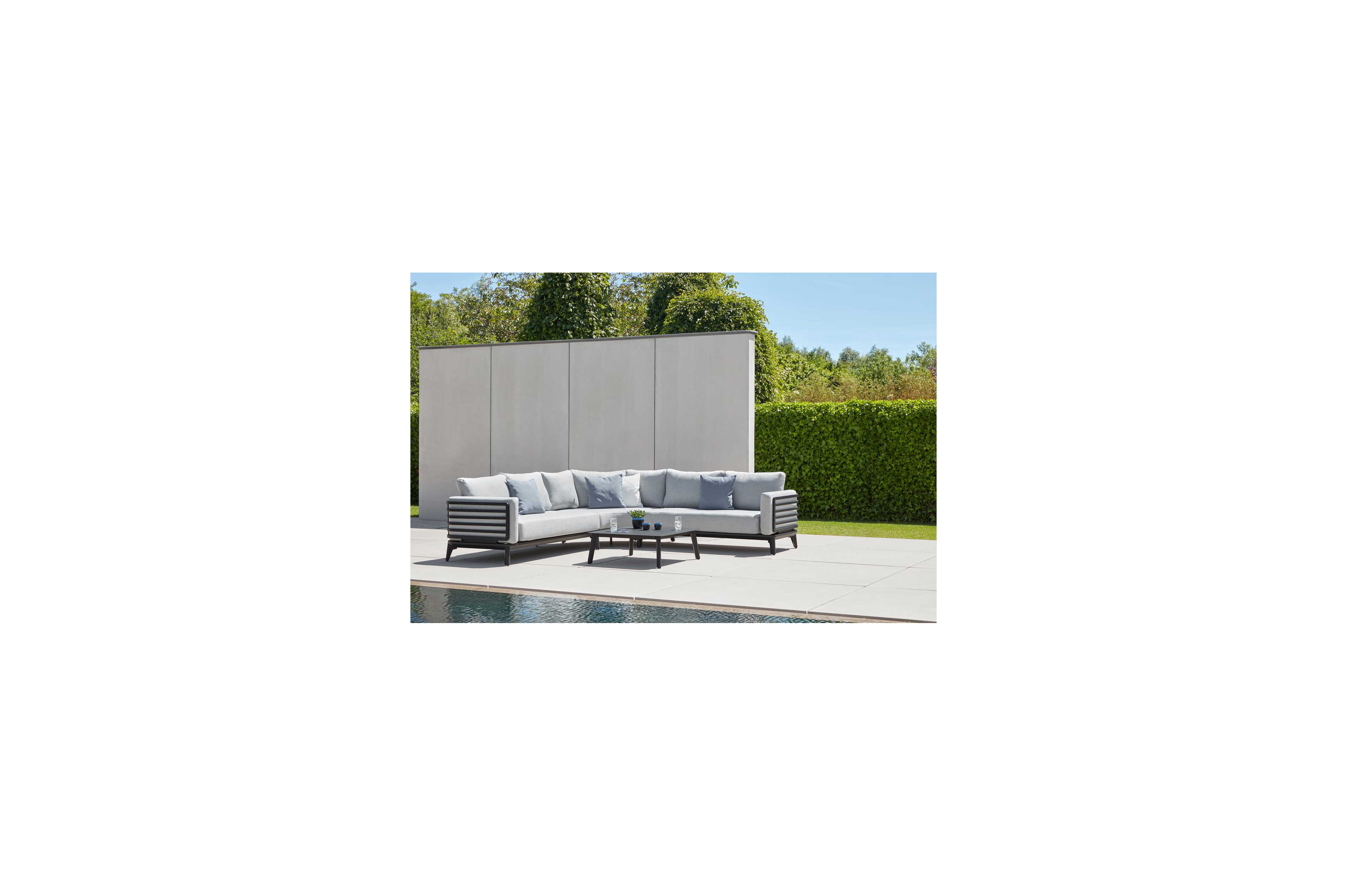 Mosa loungetafel in zwart aluminium - L 85 x B 85 x H 30 cm