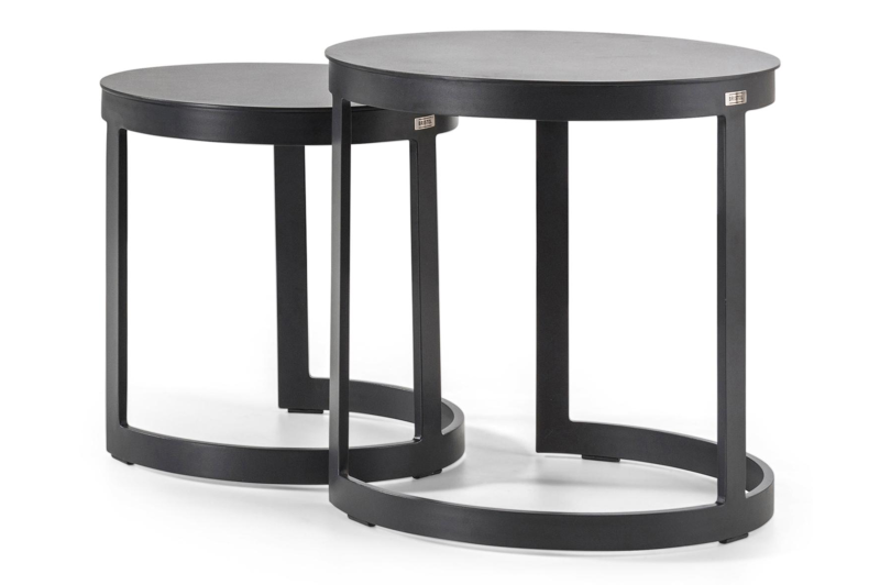 Enna bijzettafels in zwart aluminium - tafel 1: Dia. 44 x H 46 cm, tafel 2: Dia. 52 x H 52 cm