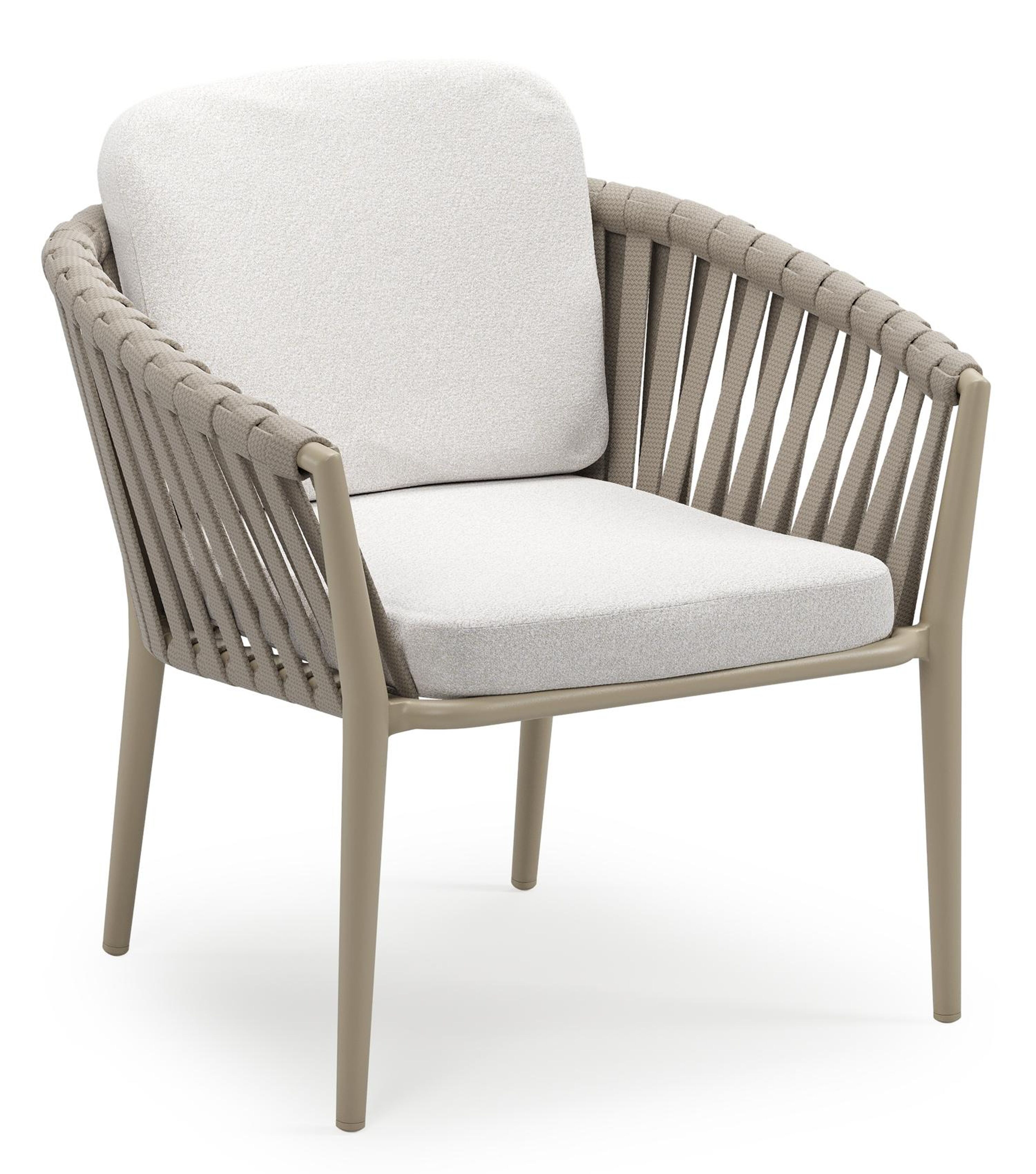 Orso low dining tuinstoel in beige aluminium en beige verticaal geweven luxe vlakke brede rope met stoelkussen in All Weather Solica Soul Optik