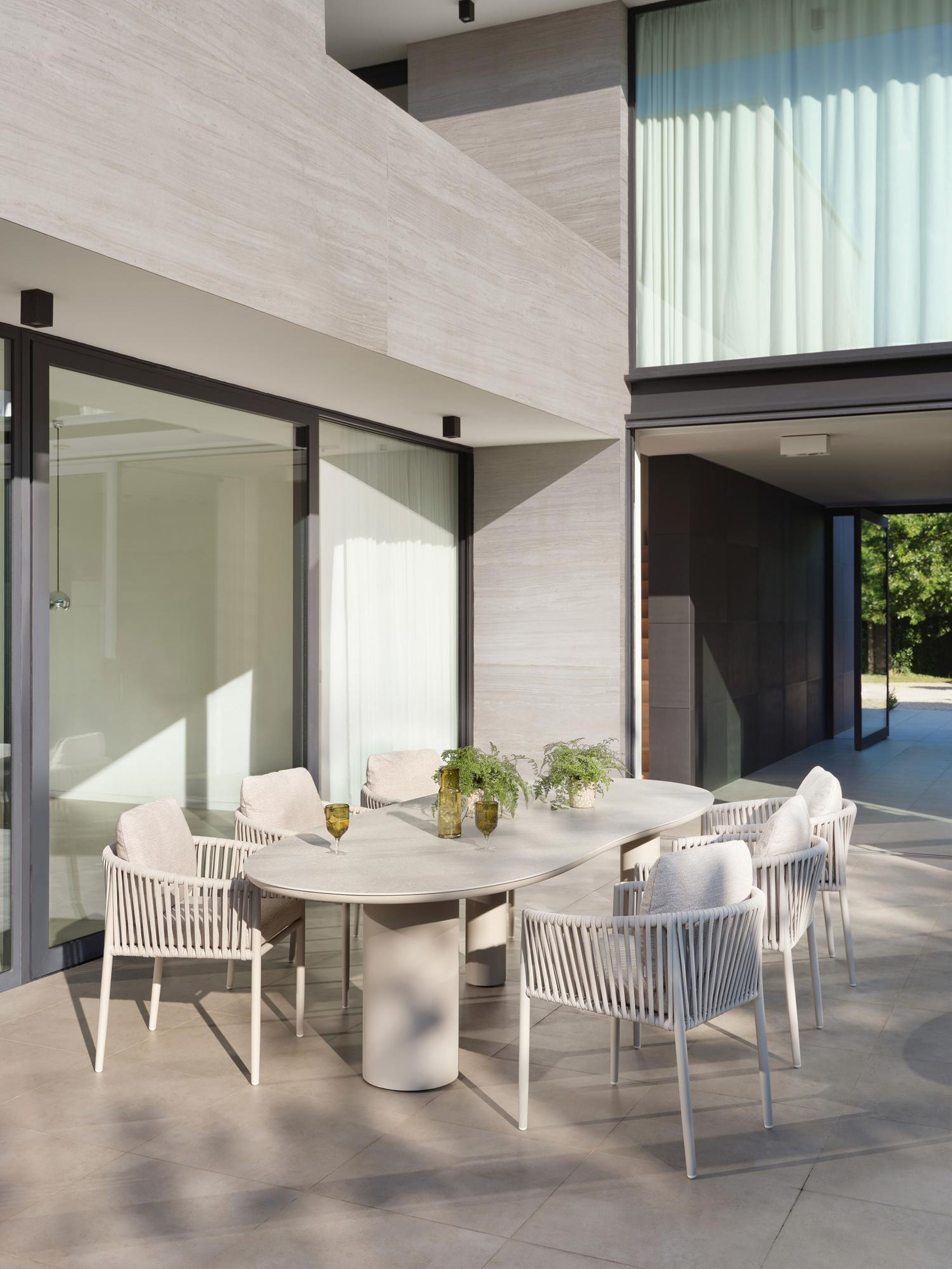 Organo tuintafel organisch in beige aluminium en volkeramiek Shilin L 280 x B 120 x H 74 cm