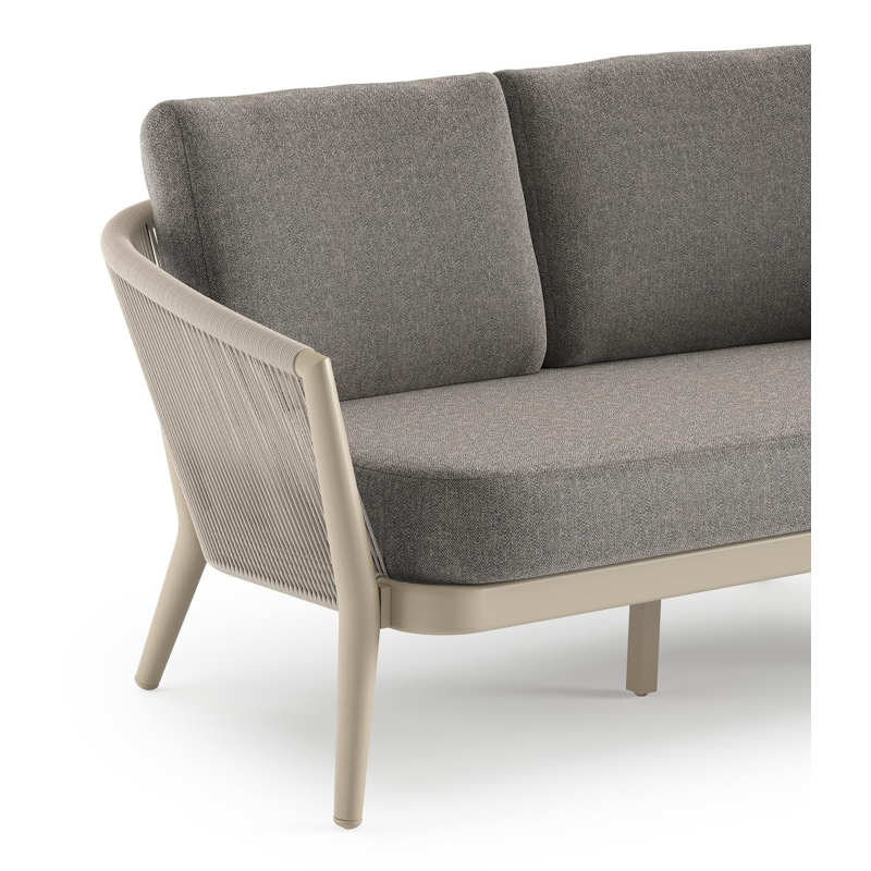 Canapé de jardin Orso en aluminium beige en corde ronde tissée verticalement beige et coussins en all weather sunbrella® luxe Chartres Drizzle