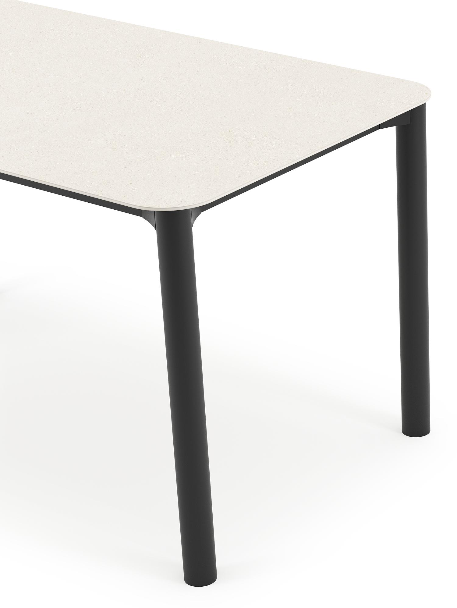 Orso tuintafel rechthoekig afgerond in zwart aluminium en volkeramiek beige - L 140 x B 80 x H 75 cm