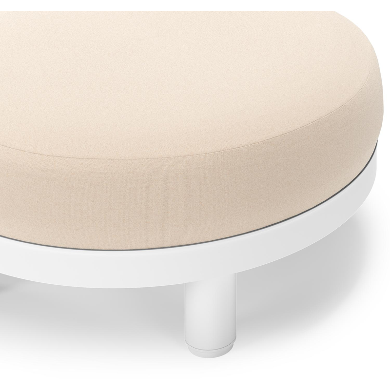 Donato lounge poef in wit aluminium met All Weather Sunbrella® Luxe Natte Linen Chalk kussen