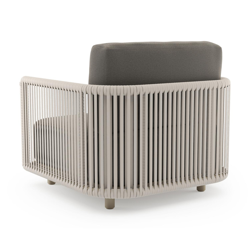 Organo loungestoel in beige aluminium en beige verticaal geweven luxe vlakke rope met natte dark taupe all weather Sunbrella® luxe kussen