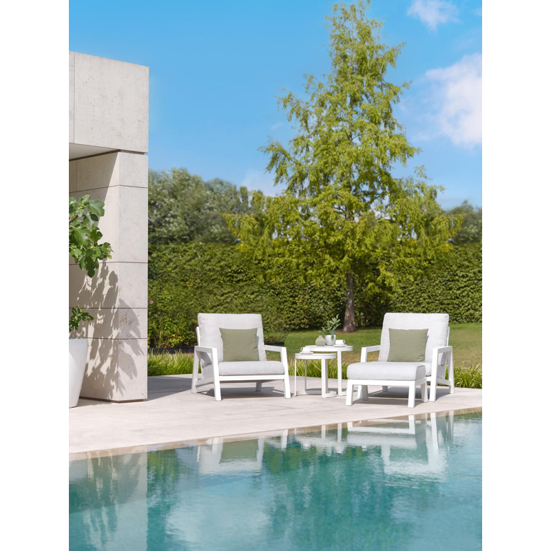 Tables d'appoint Enna en aluminium blanc - table 1: Dia. 44 x H 46 cm, table 2: Dia. 52 x H 52 cm