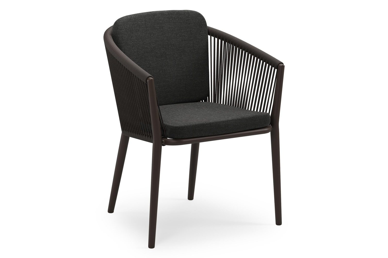 Chaise de jardin empilable Orso en aluminium brun foncé et corde ronde tissée verticalement brun foncé avec coussin en All Weather Sunbrella® Luxe Chartres Sooty