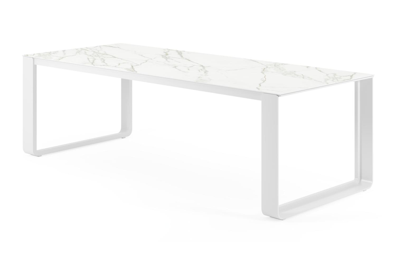 Atessa tuintafel in wit aluminium en volkeramiek calacatta - L 240 x B 100 x H 75 cm