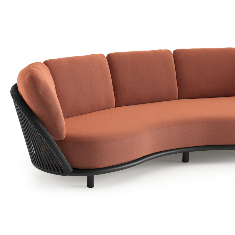 Lupino loungebank in zwart aluminium en zwart verticaal geweven luxe vlakke brede rope met heritage rust all weather sunbrella® luxe kussen