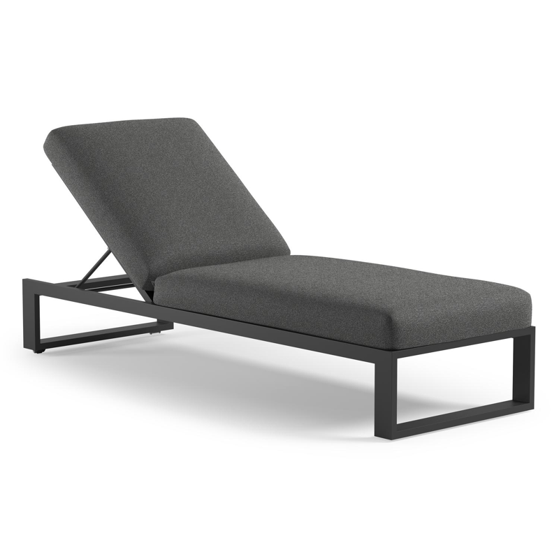 Verato verstelbaar ligbed in zwart aluminium met catania black all weather Cosytica kussen