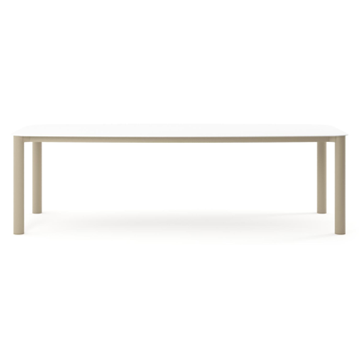 Table de jardin Orso forme de bateau en aluminium beige et céramique pleine Arctic White - Lg. 255 x Lrg. 115 x Haut. 74.5 cm