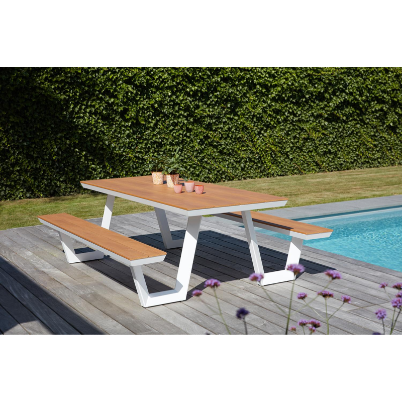 Table de pique-nique Altura en aluminium blanc et polywood - Lg 220 x Larg 174 x H 74 cm