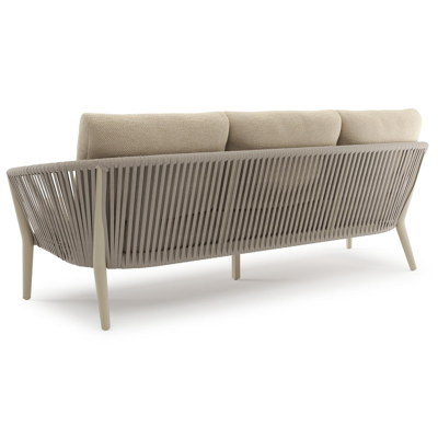 Orso loungebank in beige aluminium en beige verticaal geweven ronde rope met Althea Camel all weather cosytica kussen