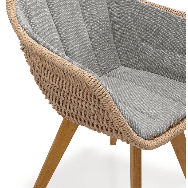 Pagino tuinstoel in teak en naturel ronde wicker met zitkussen in All Weather Sunbrella® Luxe Savane Zinc