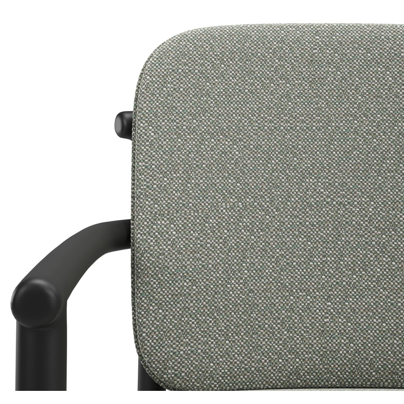Bono stapelbare tuinstoel in zwart aluminium met stoelkussen in All Weather Sunbrella® Luxe Savane Leaf