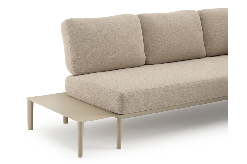 Tolosa loungehoek in beige aluminium met rustic weather+ softtouch kussens en loungetafel