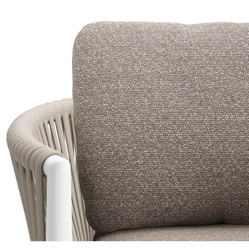 Organo tuinstoel in wit aluminium en beige verticaal geweven luxe vlakke rope met zitkussen in All Weather Sunbrella® Luxe Wander Manioc