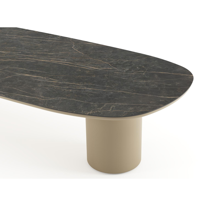 Amico low dining tuintafel bombo in beige aluminium en volkeramiek Black Obsession - L 320 x B 130 x H 61 cm