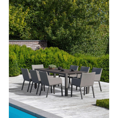 Trente tuinset in zwart aluminium en zwart volkeramiek tafelblad met 8 Rivo tuinstoelen