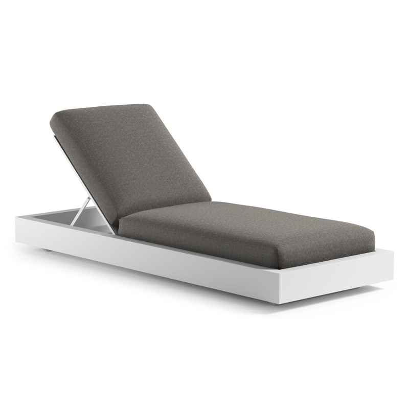 Como verstelbaar ligbed in wit aluminium met chartres drizzle all weather Sunbrella® luxe kussen