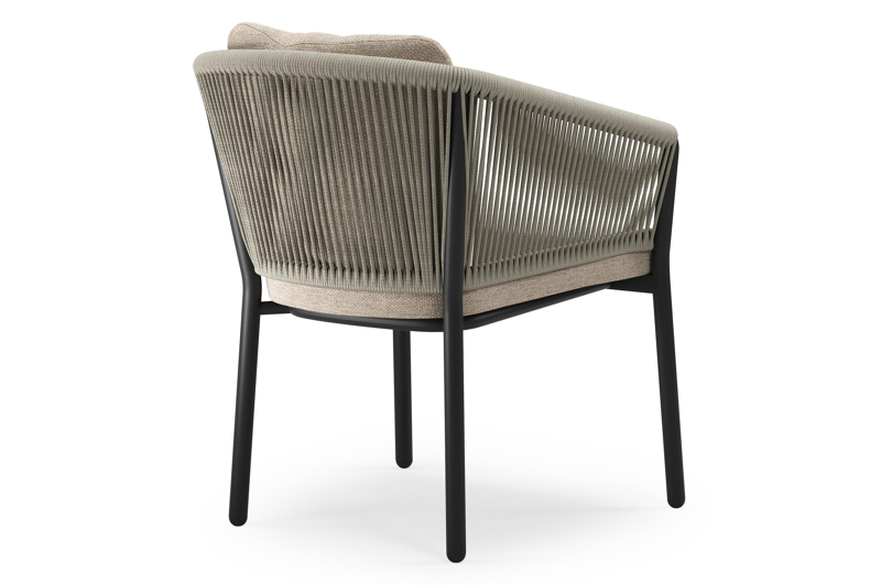 Mira tuinset in zwart aluminium en crema minerale sintered stone met 6 Gerona tuinstoelen