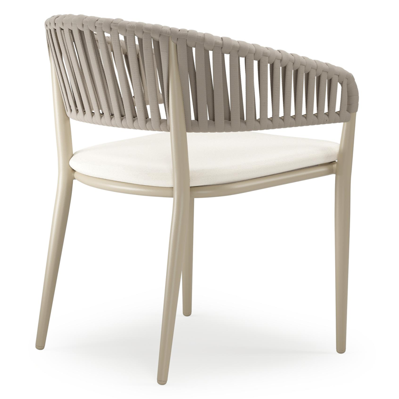 Tolfa stapelbare tuinstoel in beige aluminium en beige verticaal geweven luxe vlakke brede rope met stoelkussen in All Weather Sunbrella® Luxe Natte White